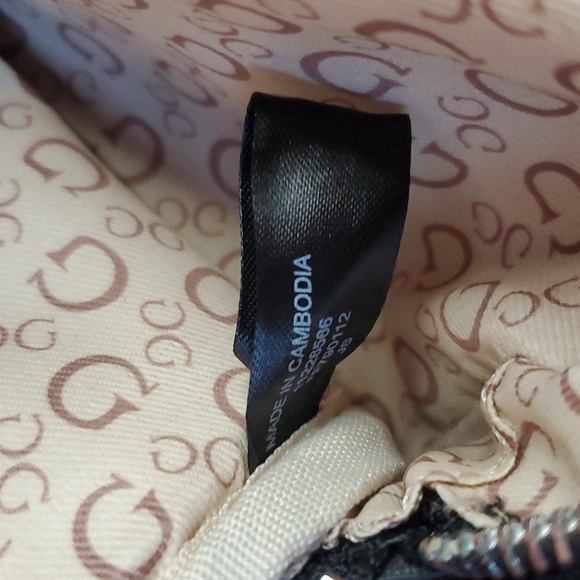 Guess Black Crossbody Shoulder Bag - Picture 9 of 11